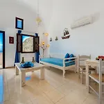 Moschatos House 4* Kamári