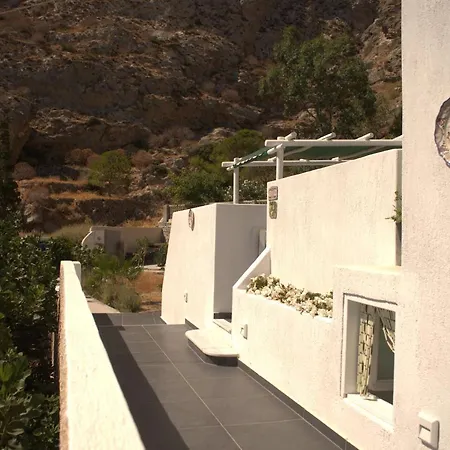 Moschatos House 4*