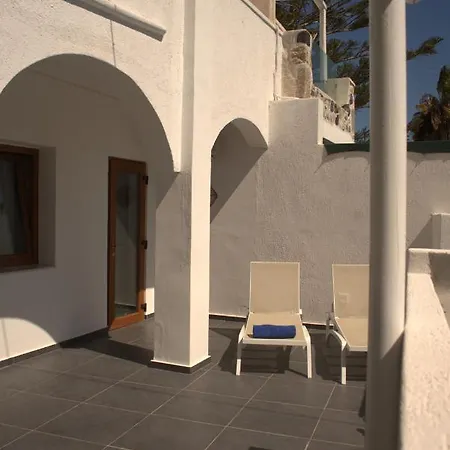 Moschatos House Pensionat Kamári