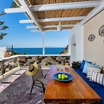 게스트하우스 Moschatos House Kamári