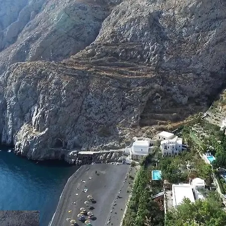 Moschatos House Kamari (Santorini)