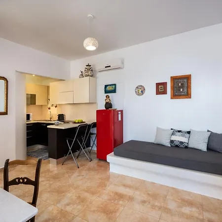 Moschatos House Pensjonat 4*