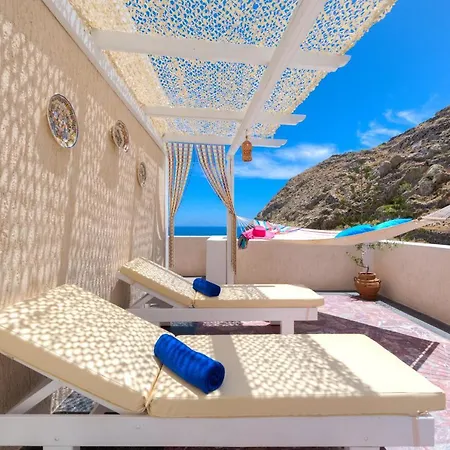 Moschatos House