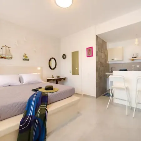 Moschatos House