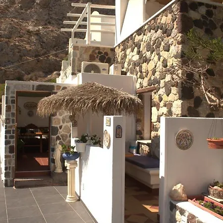 Moschatos House Guest house *