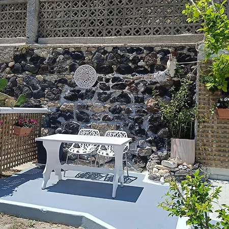 Moschatos House 4*
