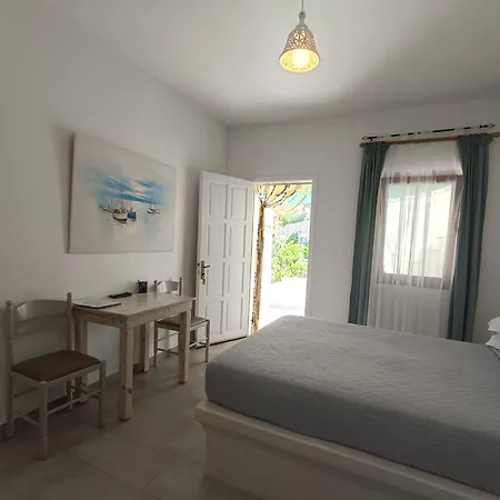 Moschatos House 4* Kamári