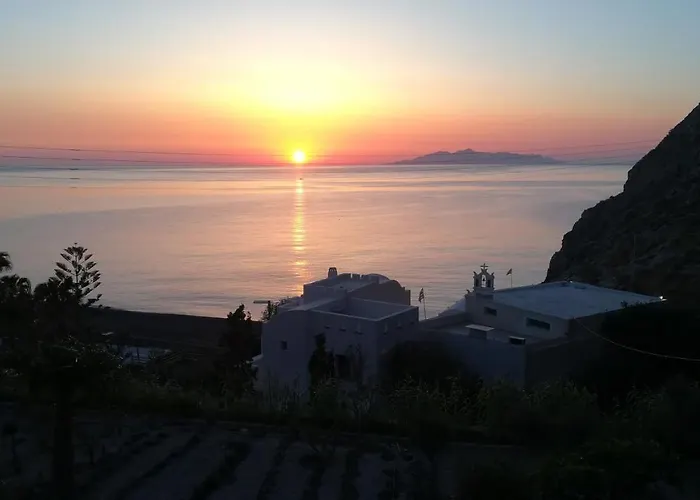 Guest house Moschatos House 4*