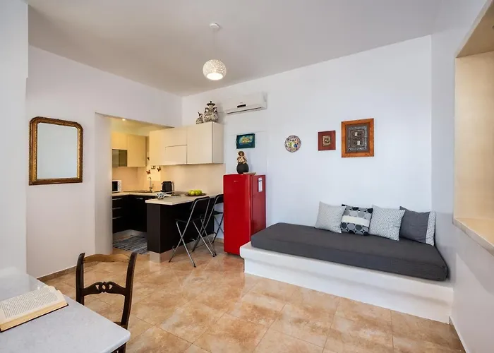 Moschatos House Guest house 4*