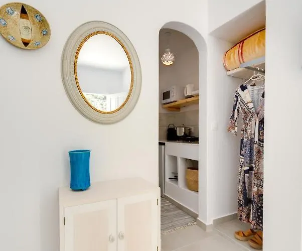 Moschatos House 4* Kamári