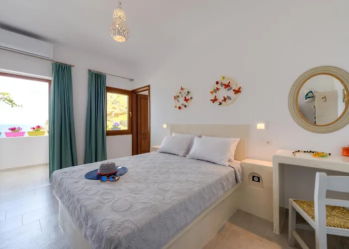 Guest house Moschatos House Kamari (Santorini)