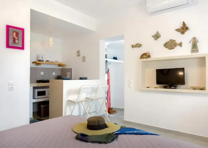 Moschatos House Guest house Kamari (Santorini)