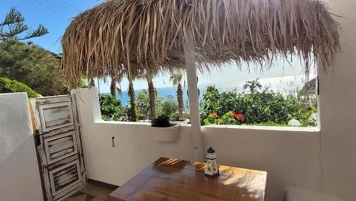 Moschatos House Guest house 4*