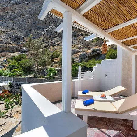 Guest house Moschatos House 4*