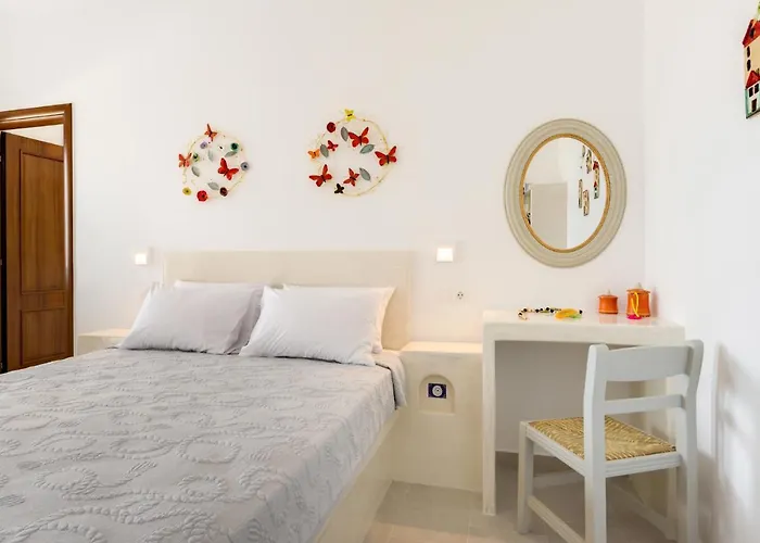 Moschatos House Pensión 4*