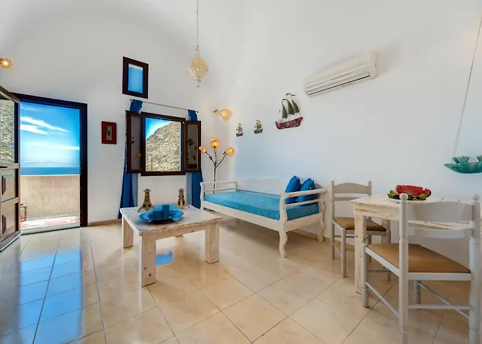 Moschatos House 4* Kamári