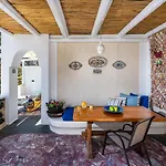 Moschatos House
